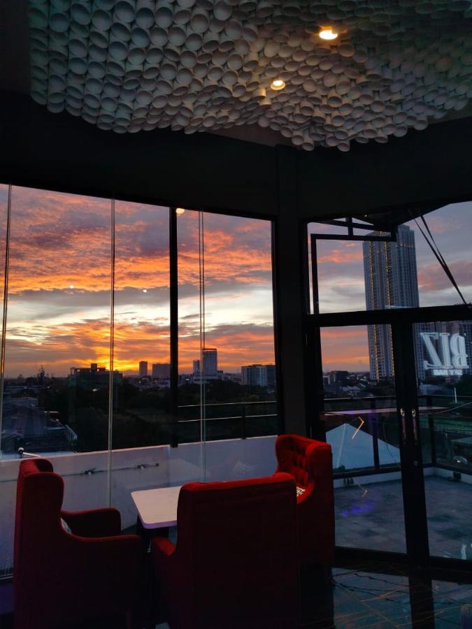 Moritz Biz Gandaria Hotel Джакарта Екстериор снимка