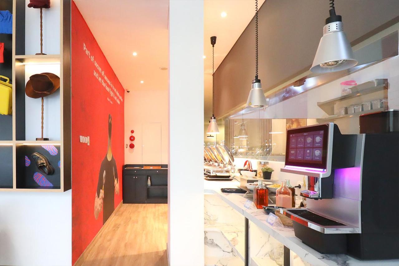 Moritz Biz Gandaria Hotel Джакарта Екстериор снимка